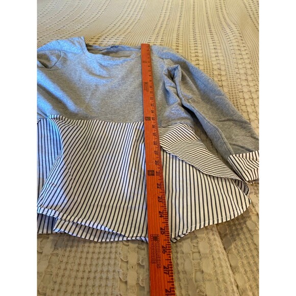 Marled Reunited Clothing Blouse size Small Gray T Shirt Top Blue White Striped - Picture 9 of 9